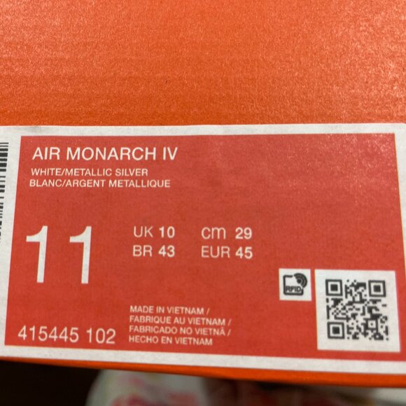 Men's Nike Air Monarch IV Size 11 Cross trainers - New in Box - Picture 2 of 4